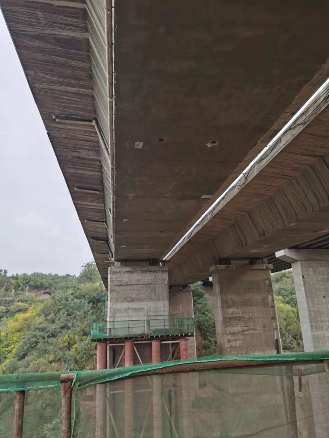 朔州桥梁加固前制定可行设计方案图并用对施工方法